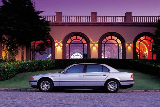 Автомобили • автосалон bmw, машины bmw, bmw 320i, официальный дилер bmw, bmw 735, сайт bmw, bmw 3 серии, bmw e32